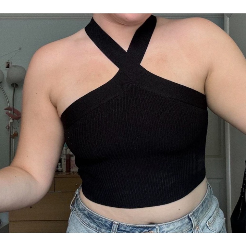 American Vintage cross straps cami. Black. Size L. Only worn once.